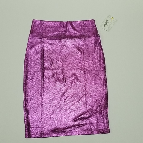 LuLaRoe Dresses & Skirts - Lularoe Pink Metallic Pencil Skirt Sz 6